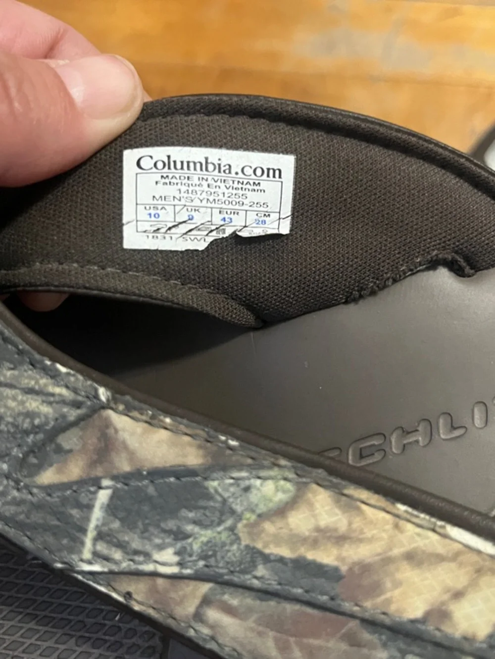 Columbia Black Flip Flop Sandals with Logoed Soles